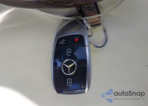 2019 Mercedes-Benz S 560 z USA, uszkodzony, nr VIN WDDUG8DB6KA482922